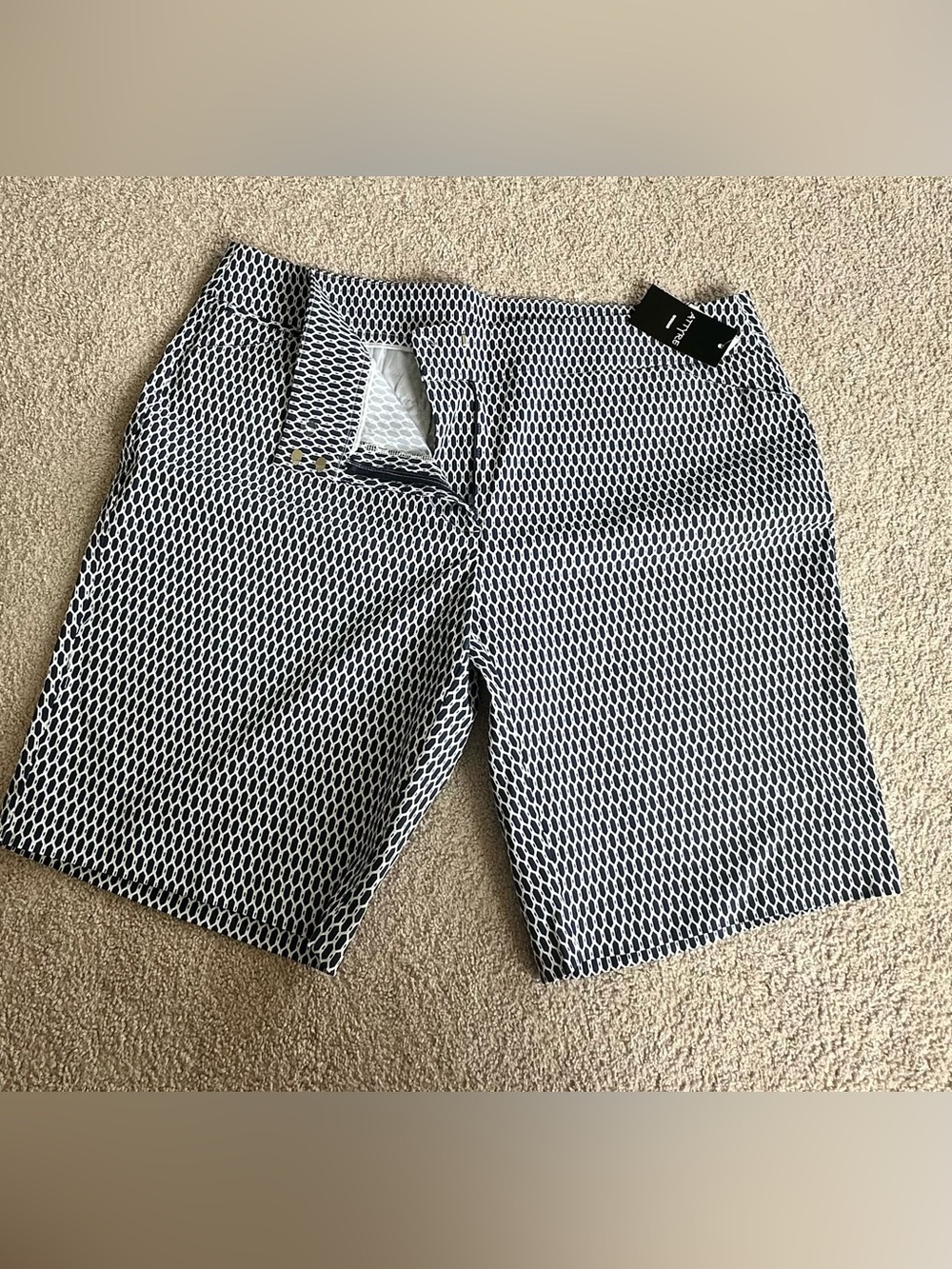 Women’s Bermuda shorts - Navy/White